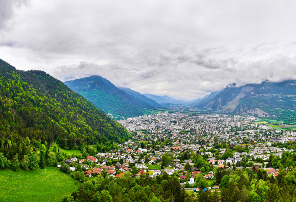 Met de trein naar Zwitserland Chur shutterstock